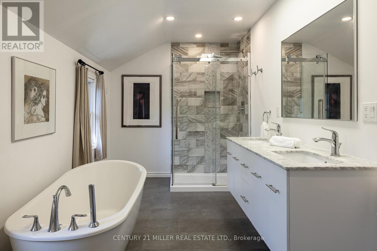 76 Brock Street, Oakville, Ontario  L6K 2Z1 - Photo 17 - W12822544