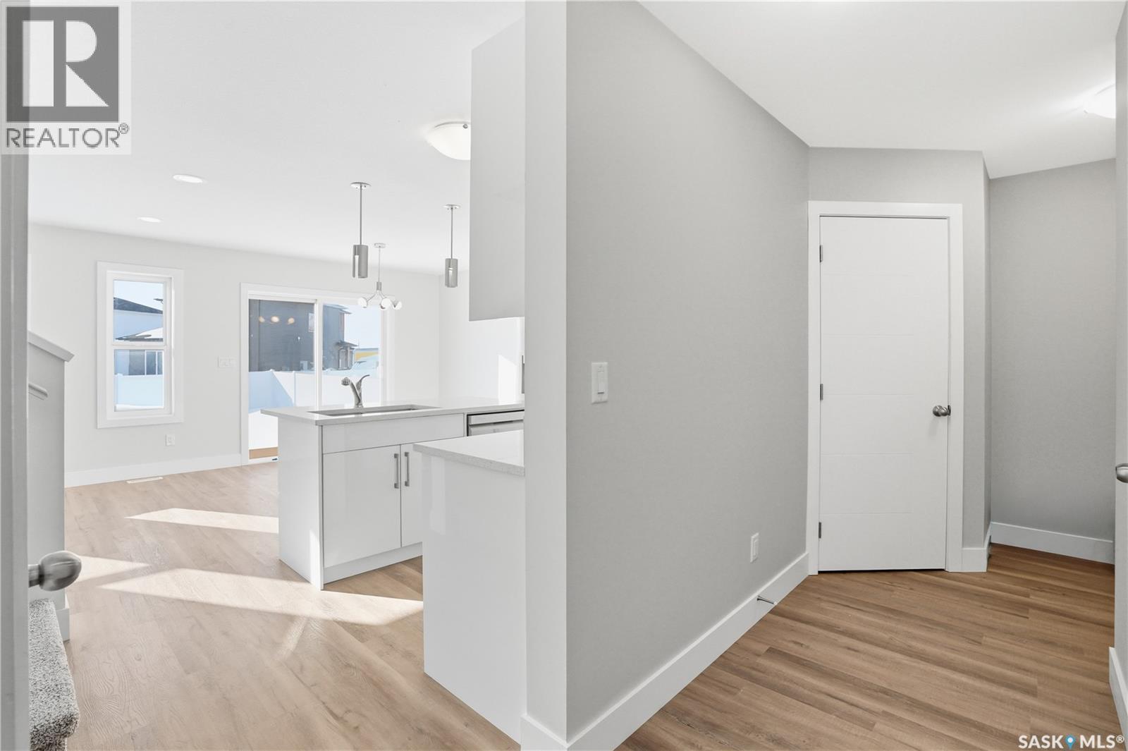 111 Stromberg Crescent, Saskatoon, Saskatchewan  S7L 7C4 - Photo 5 - SK029221