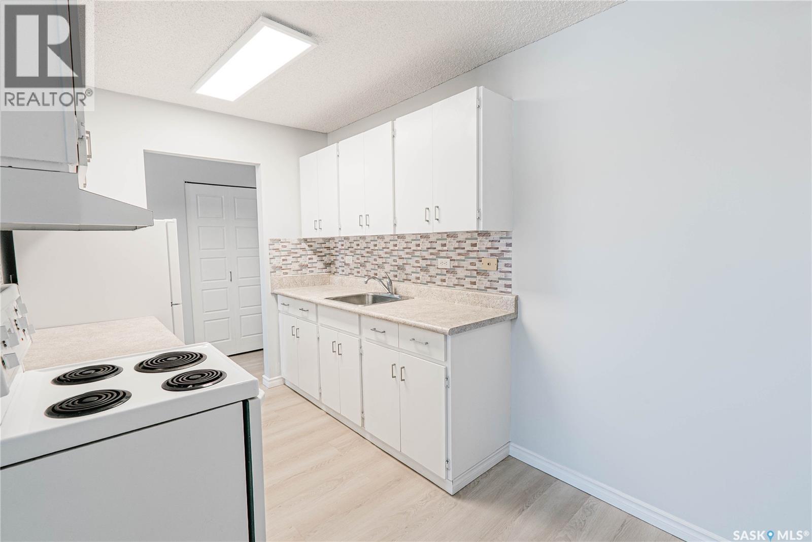 #208 143 St Lawrence Court, Saskatoon, Saskatchewan  S7K 4H3 - Photo 8 - SK029172