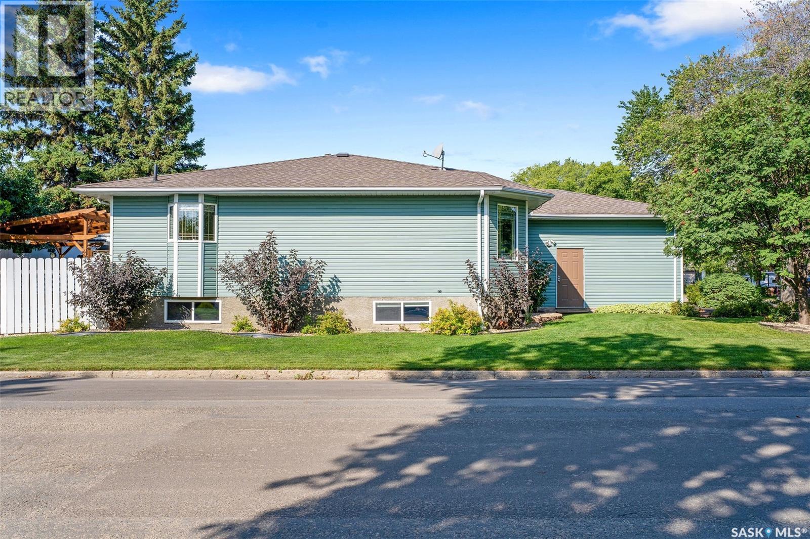 317 Crawford Avenue E, Melfort, Saskatchewan  S0E 1A0 - Photo 7 - SK029160