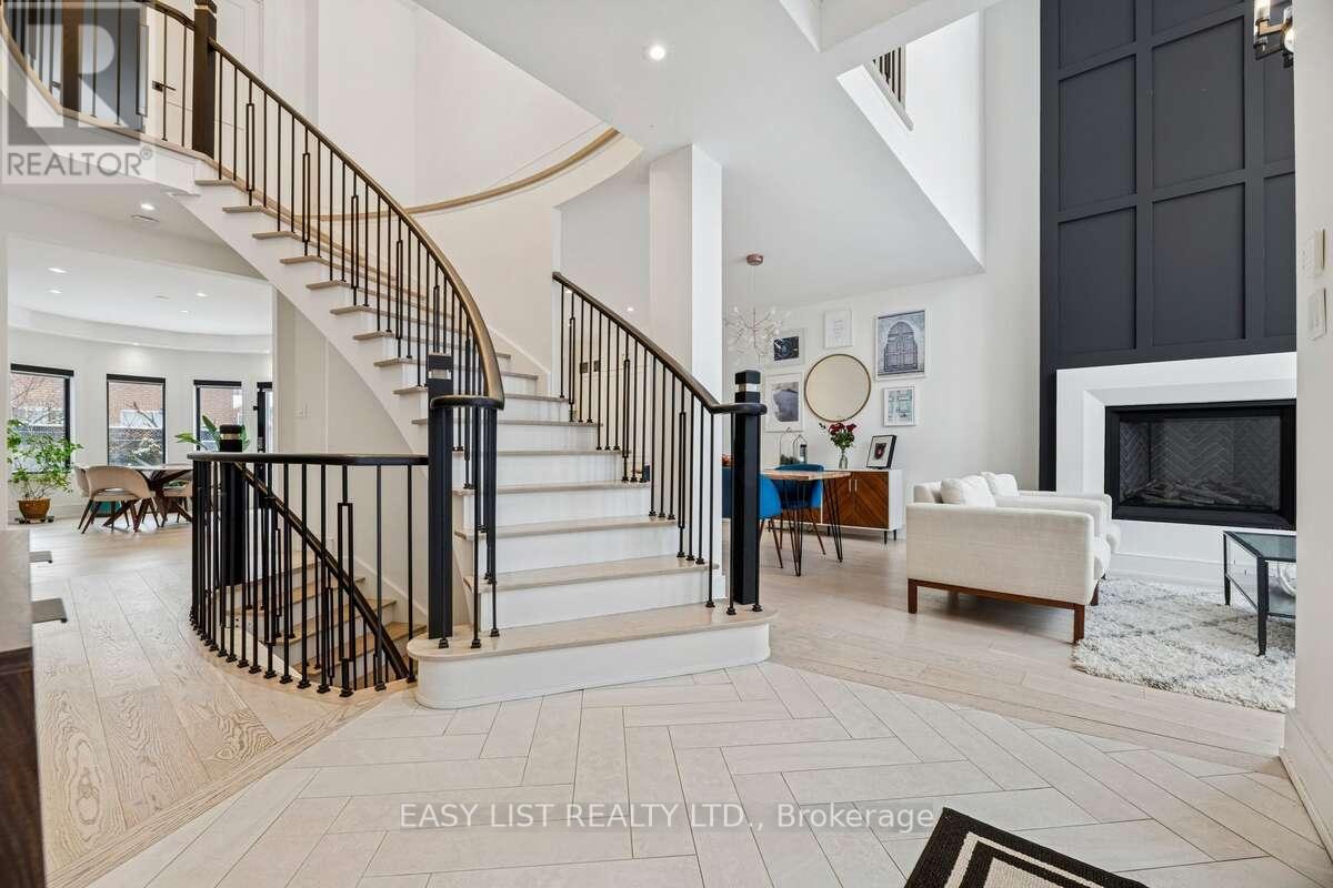 6 Devonridge Crescent, Toronto, Ontario  M1C 5B1 - Photo 3 - E12745614