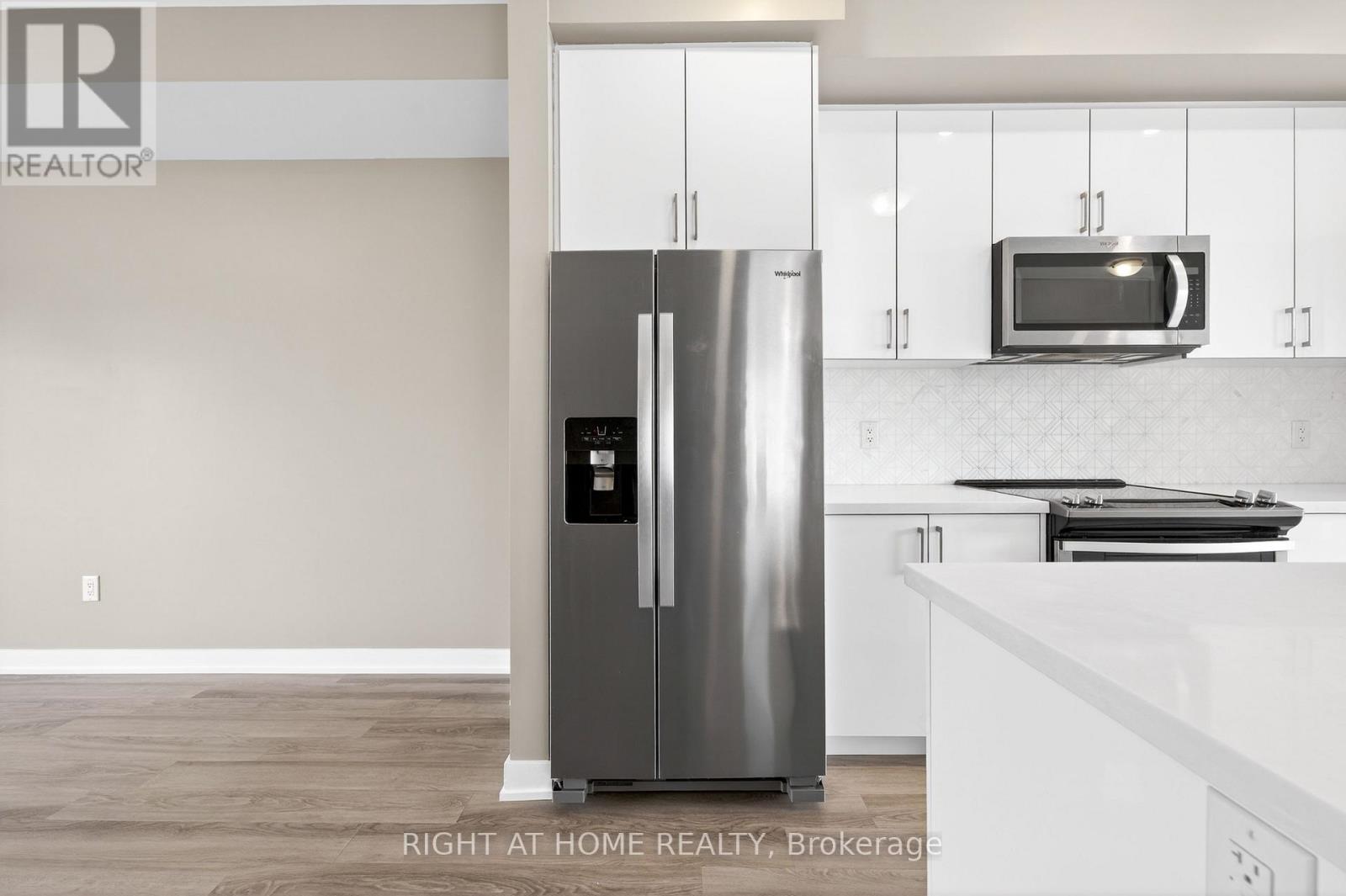 48 Markle Crescent, Hamilton, Ontario  L9G 0H3 - Photo 12 - X12822364