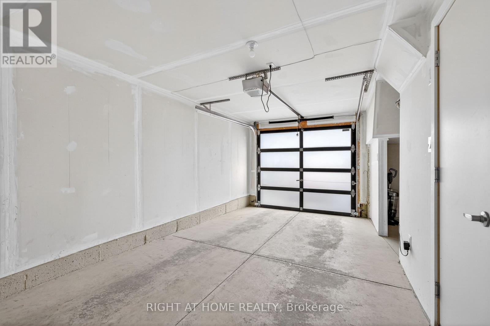 48 Markle Crescent, Hamilton, Ontario  L9G 0H3 - Photo 43 - X12822364