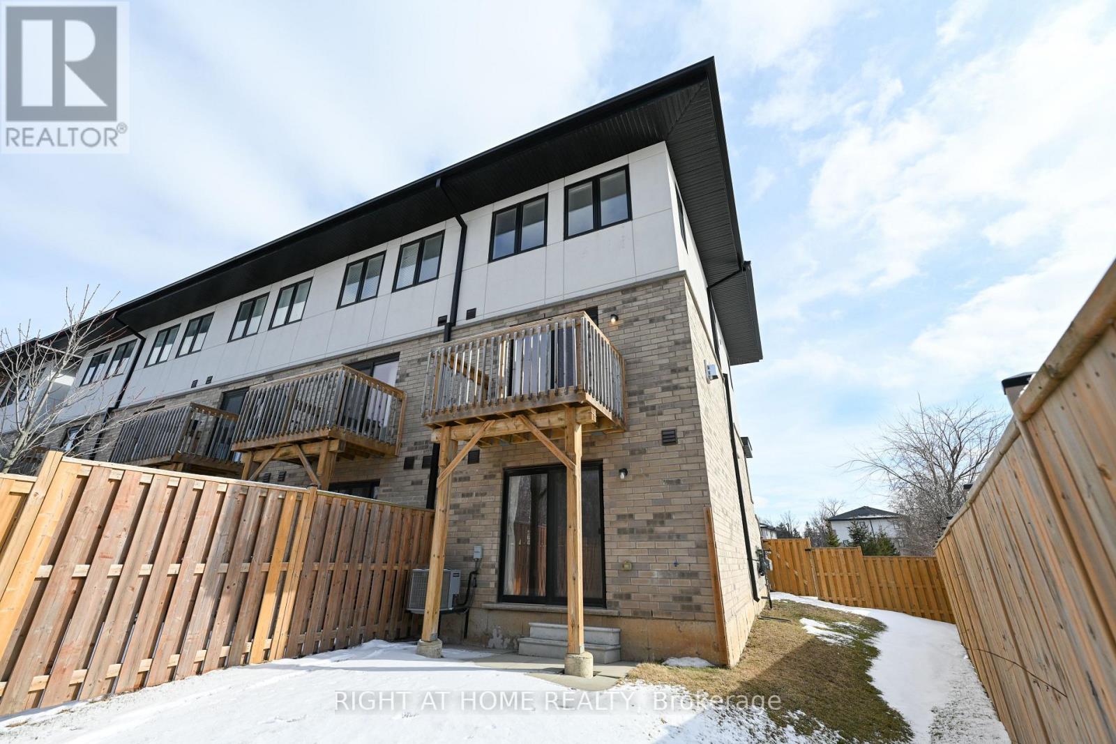 48 Markle Crescent, Hamilton, Ontario  L9G 0H3 - Photo 46 - X12822364