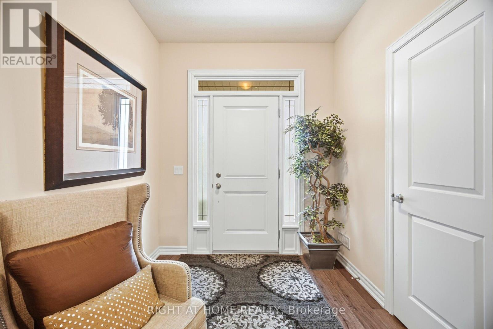 61 - 19 Picardy Drive, Hamilton, Ontario  L8J 2T7 - Photo 4 - X12822448