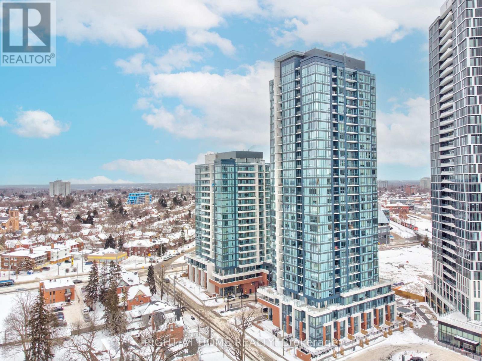 2905 - 15 Wellington Street S, Kitchener, Ontario  N2G 0E4 - Photo 1 - X12822450