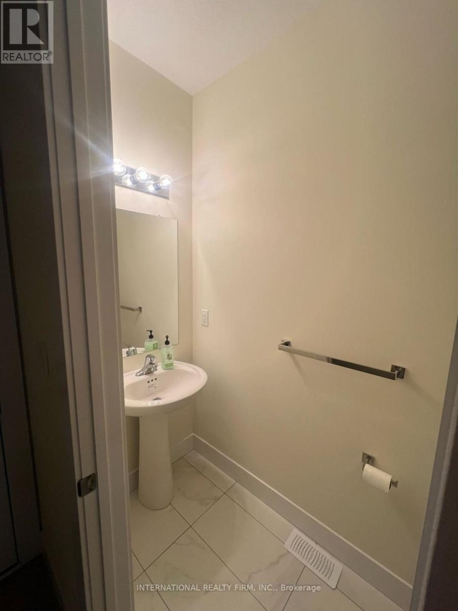 2671 Bobolink Lane, London South, Ontario  N6M 0J9 - Photo 10 - X12822532