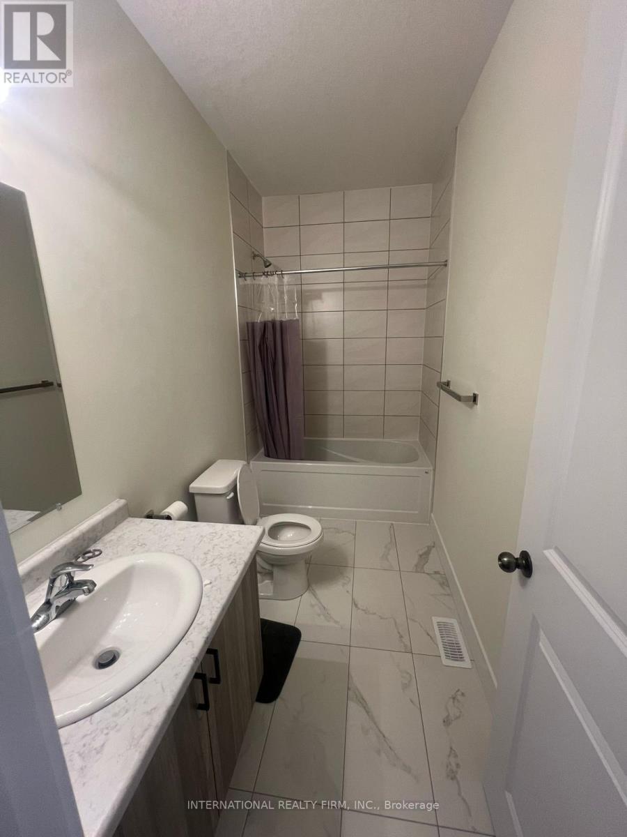 2671 Bobolink Lane, London South, Ontario  N6M 0J9 - Photo 12 - X12822532