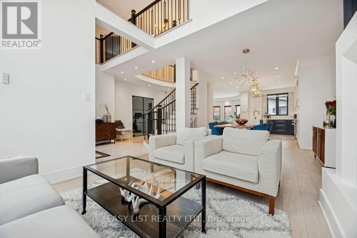 6 Devonridge Crescent, Toronto, Ontario  M1C 5B1 - Photo 7 - E12745614