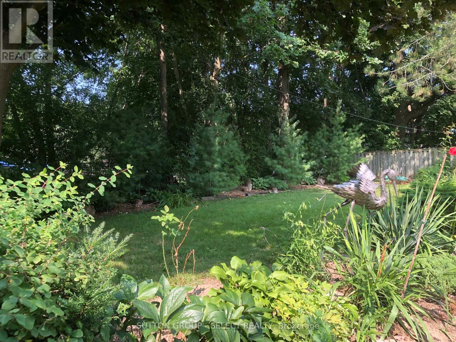 486 Cypress Avenue, London North, Ontario  N6H 3R3 - Photo 6 - X12815706