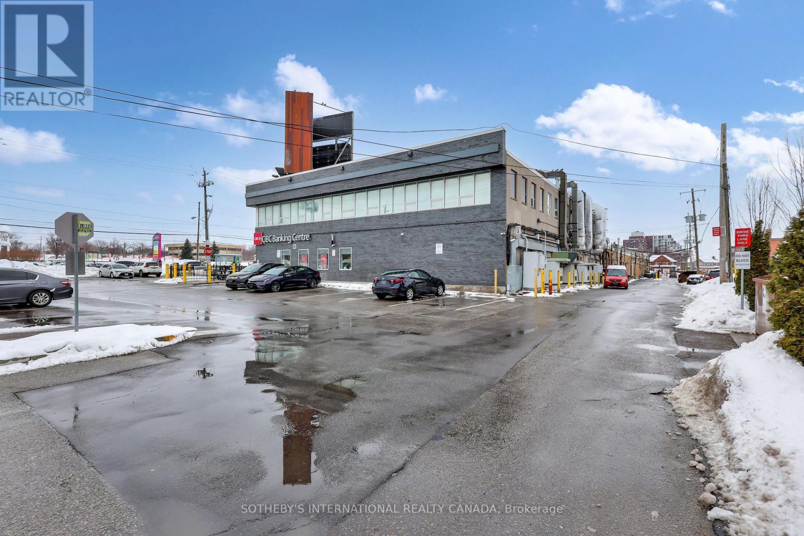 3320 Keele Street, Toronto, Ontario  M3M 2H7 - Photo 18 - W12814328