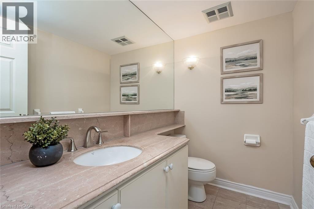 2190 Lakeshore Road Unit# 205, Burlington, Ontario  L7R 4K1 - Photo 24 - 40804299