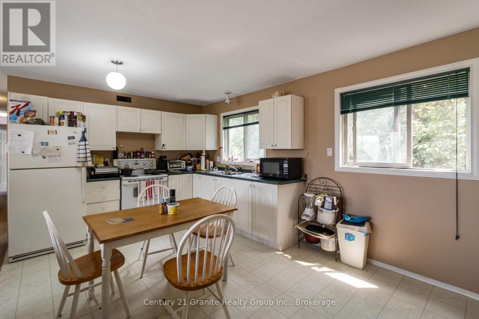 42 Highland Street, Dysart Et Al, Ontario  K0M 1S0 - Photo 19 - X12822590