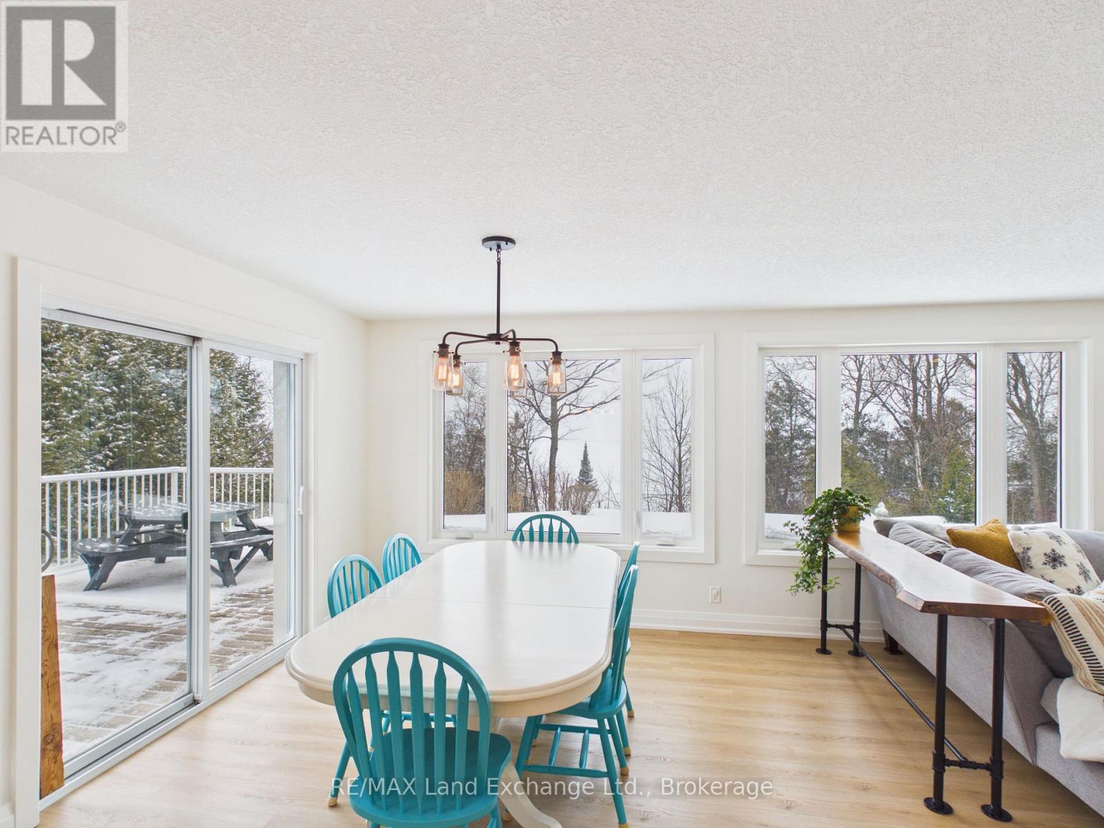 9 Macgregor Beach Road, Kincardine, Ontario N2Z 1J6 - Photo 12 - X12822720