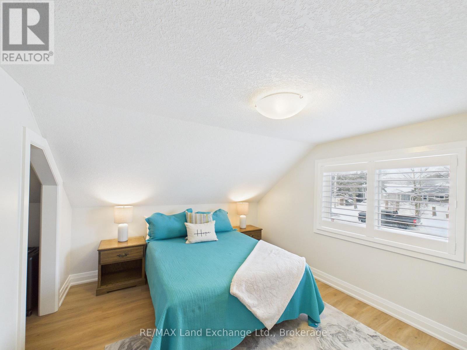 9 Macgregor Beach Road, Kincardine, Ontario N2Z 1J6 - Photo 19 - X12822720