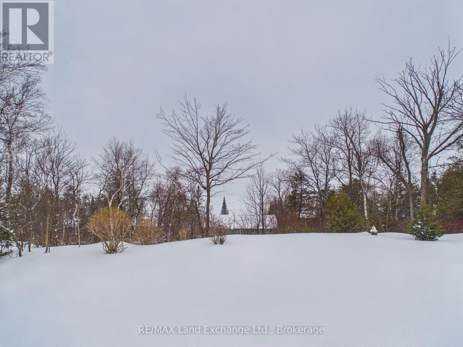 9 Macgregor Beach Road, Kincardine, Ontario N2Z 1J6 - Photo 24 - X12822720