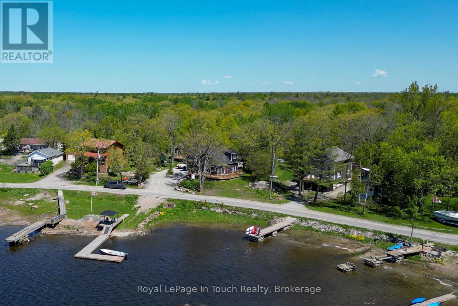 26 Macey Bay Road, Georgian Bay, Ontario L0K 1S0 - Photo 3 - X12822758
