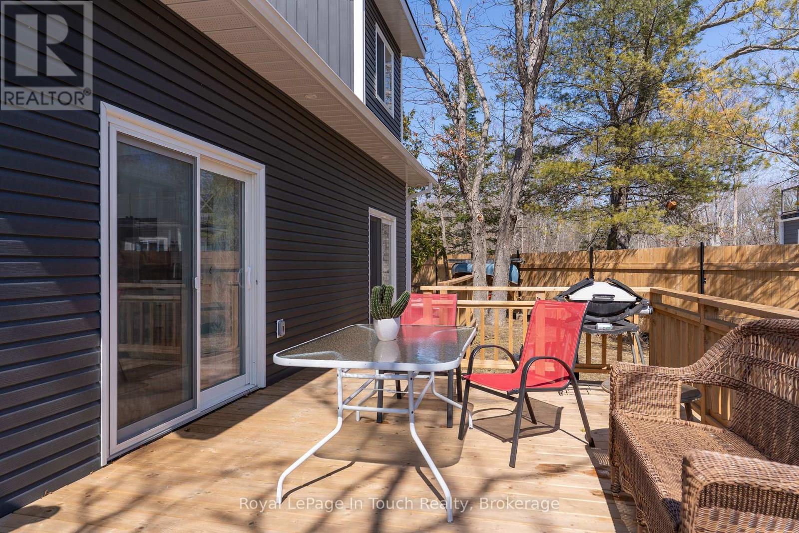 26 Macey Bay Road, Georgian Bay, Ontario L0K 1S0 - Photo 5 - X12822758