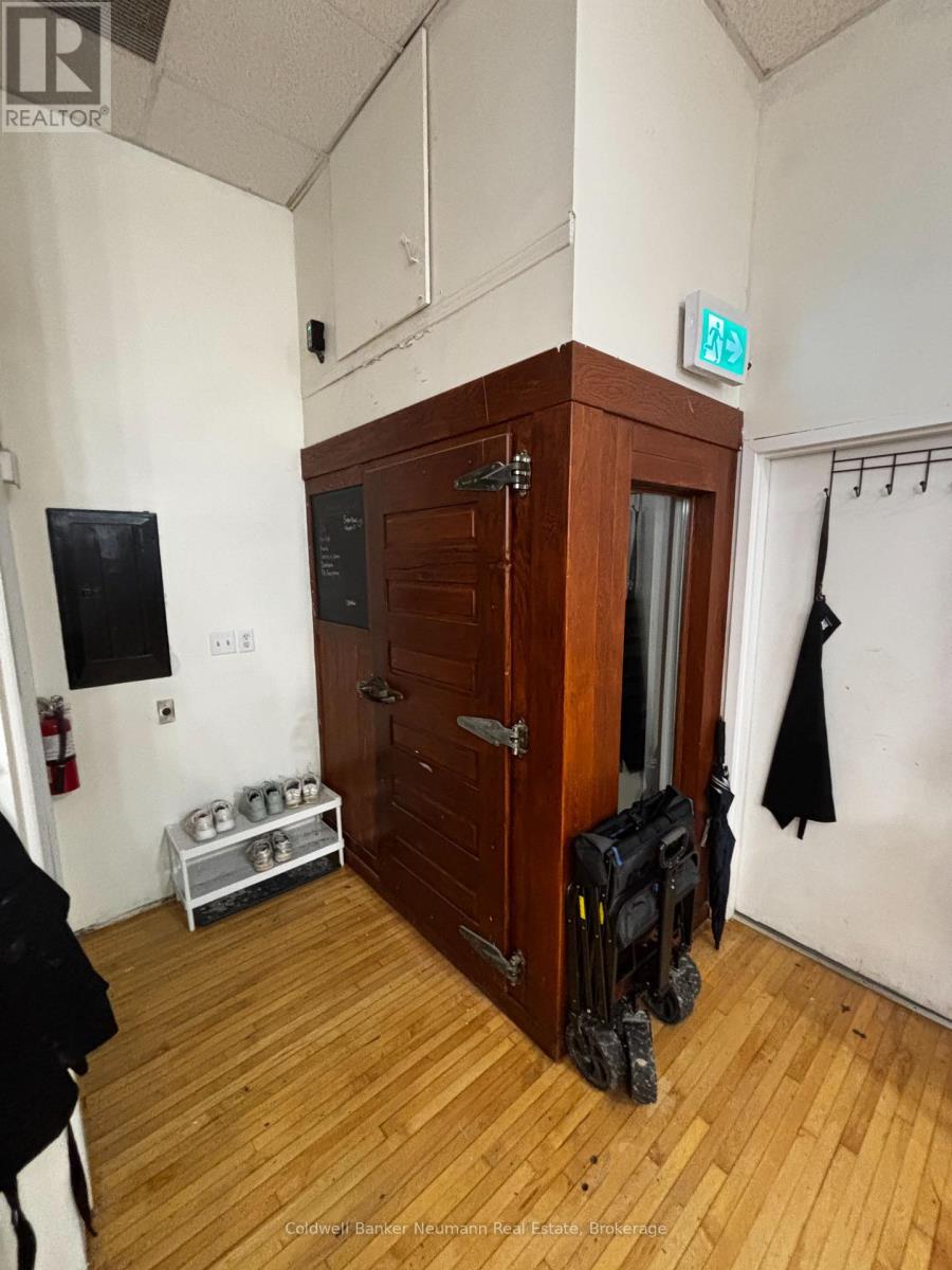 3 - 1-5 Wyndham Street N, Guelph (Downtown), Ontario  N1G 4E5 - Photo 9 - X12822802