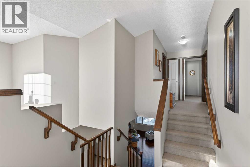 57 Pantego Hill Nw, Calgary, Alberta  T3K 0B7 - Photo 23 - A2284912