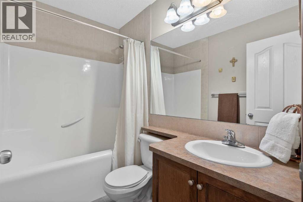 57 Pantego Hill Nw, Calgary, Alberta  T3K 0B7 - Photo 32 - A2284912