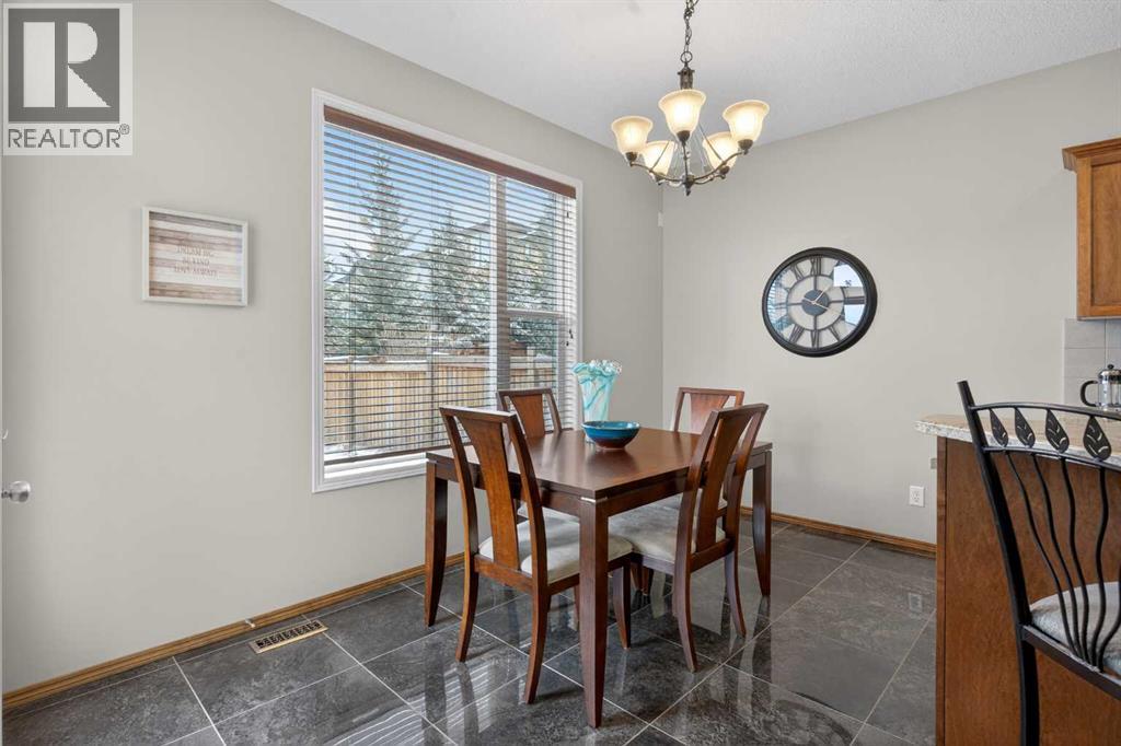 57 Pantego Hill Nw, Calgary, Alberta  T3K 0B7 - Photo 12 - A2284912