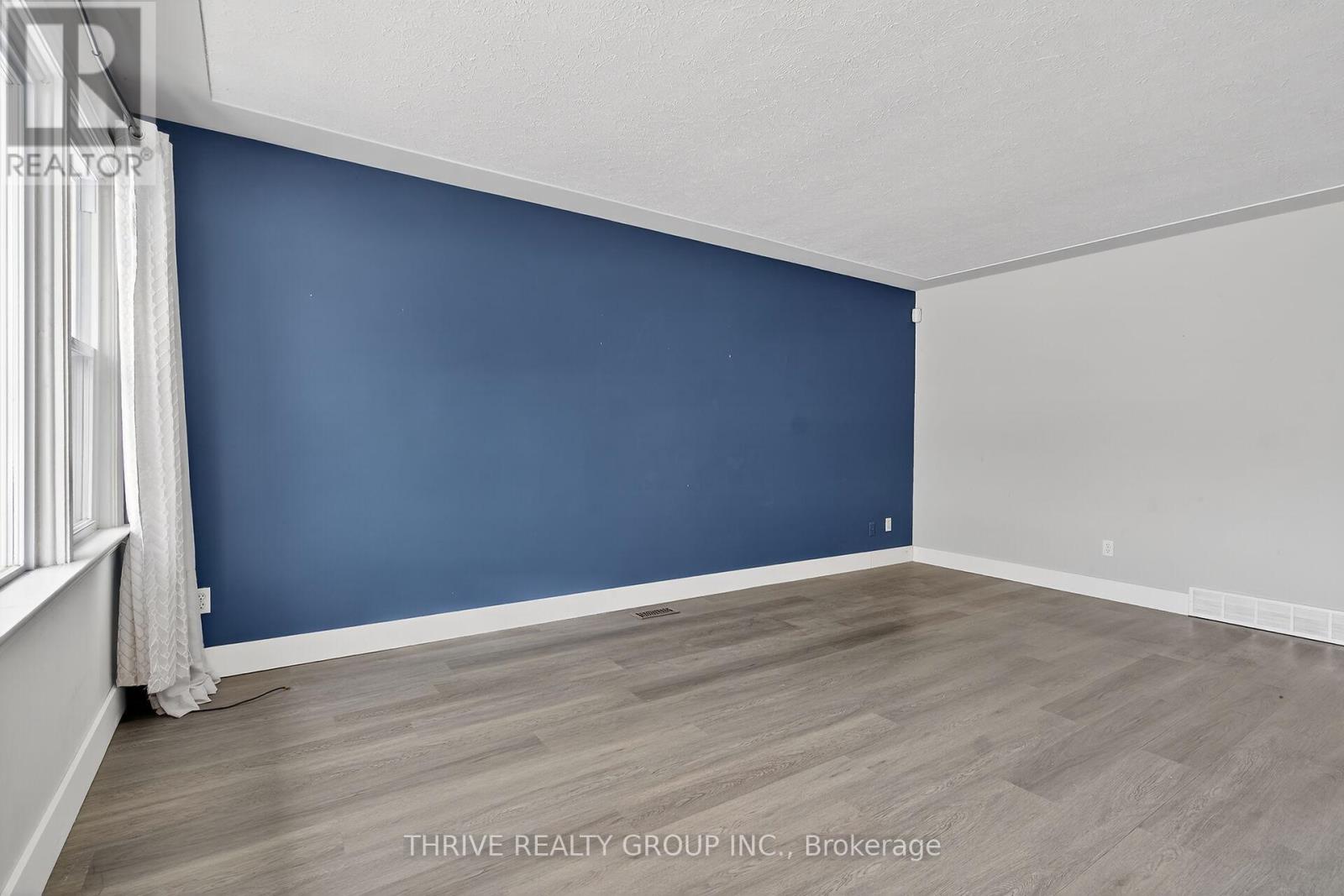 71 Jasper Crescent, London East, Ontario  N5W 1J9 - Photo 5 - X12822766