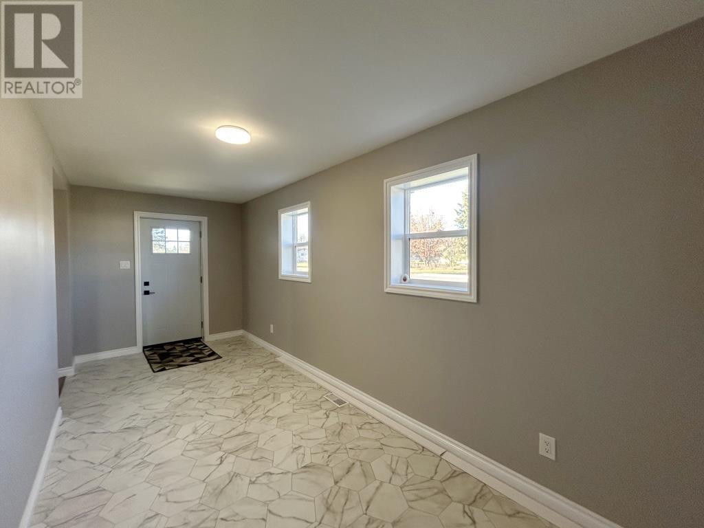 1007 Sunset Drive, Fort Frances, Ontario  P9A 2T5 - Photo 18 - TB253491