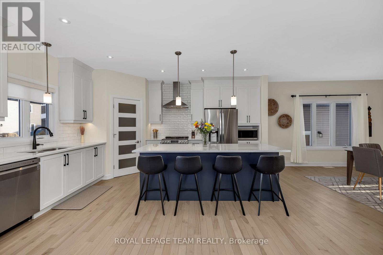 340 Moonlight Drive, Russell, Ontario  K4R 0L1 - Photo 11 - X12822542