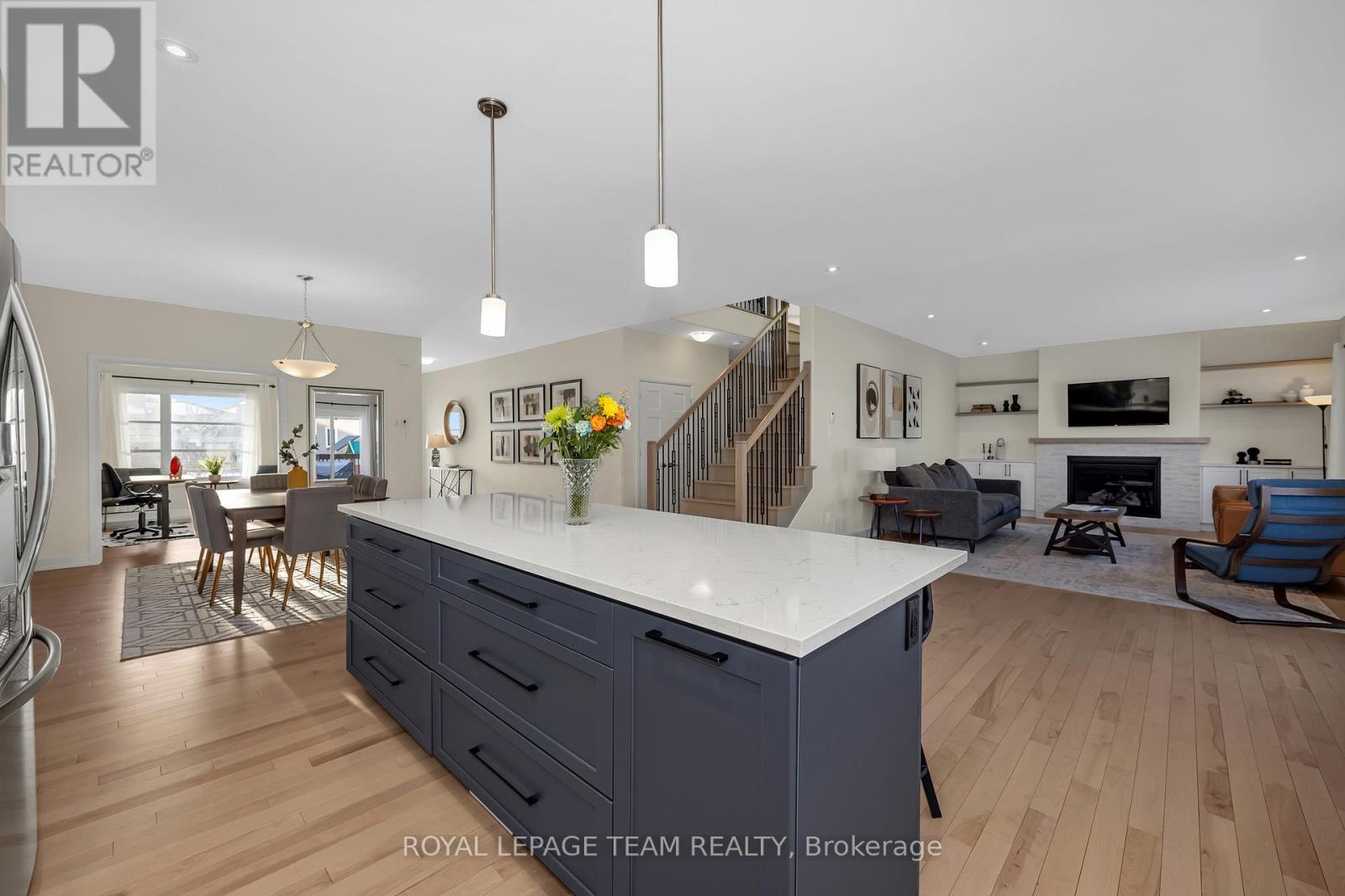 340 Moonlight Drive, Russell, Ontario  K4R 0L1 - Photo 13 - X12822542