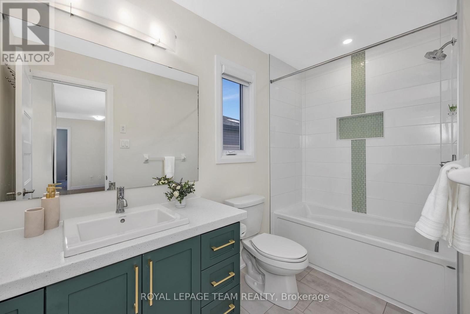 340 Moonlight Drive, Russell, Ontario  K4R 0L1 - Photo 30 - X12822542