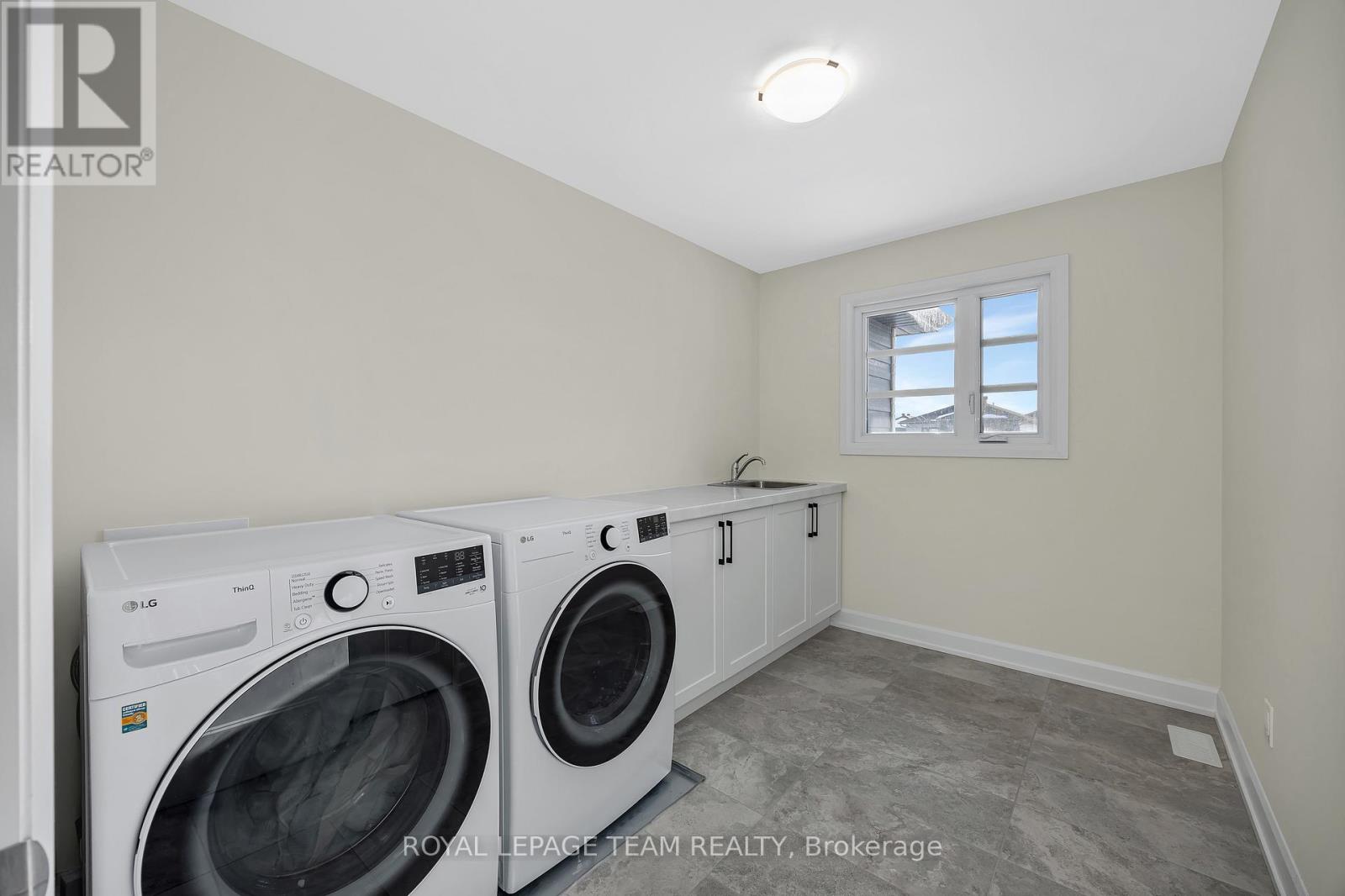 340 Moonlight Drive, Russell, Ontario  K4R 0L1 - Photo 31 - X12822542