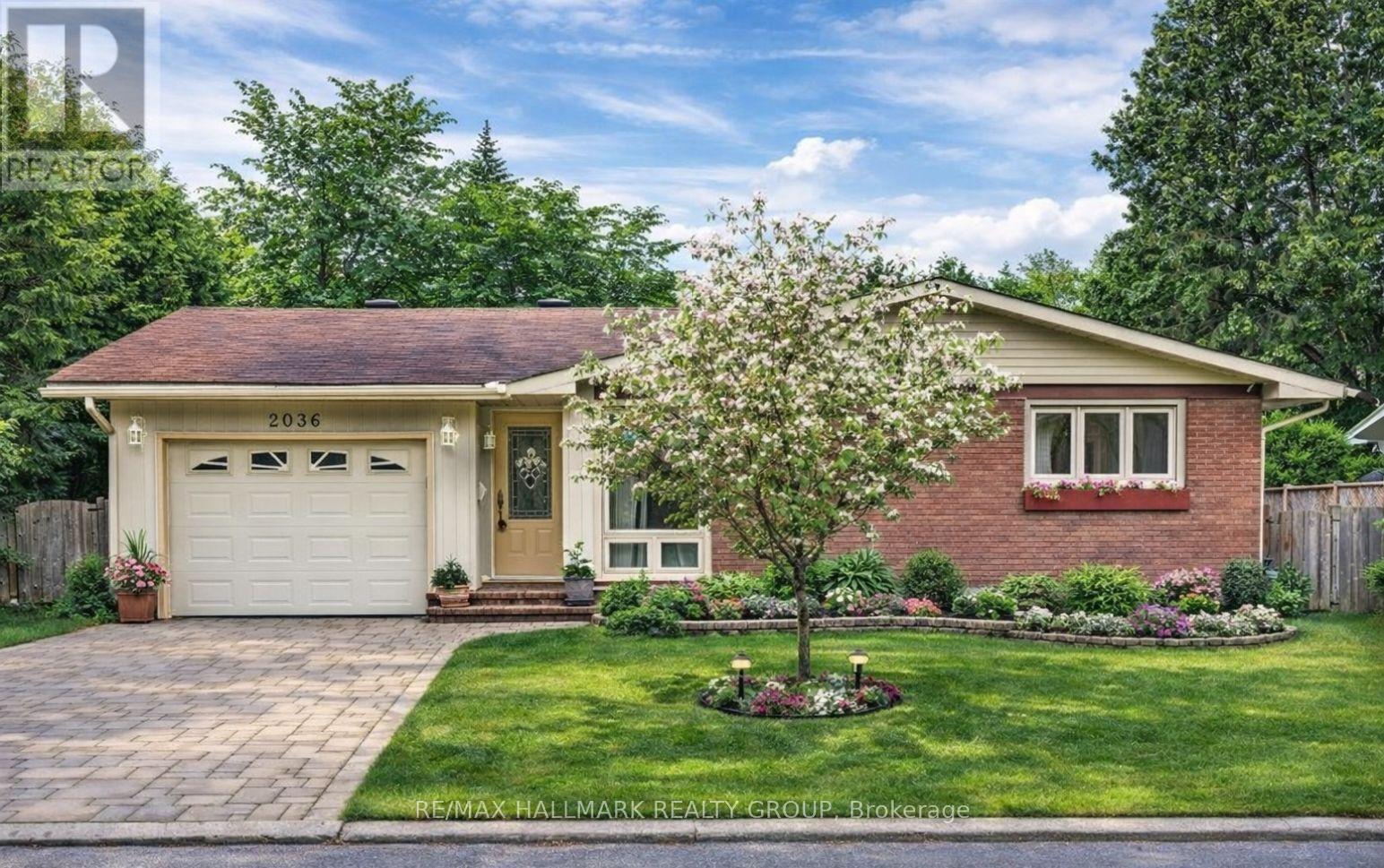 2036 Kings Grove Crescent, Ottawa, Ontario  K1J 6G1 - Photo 2 - X12822552