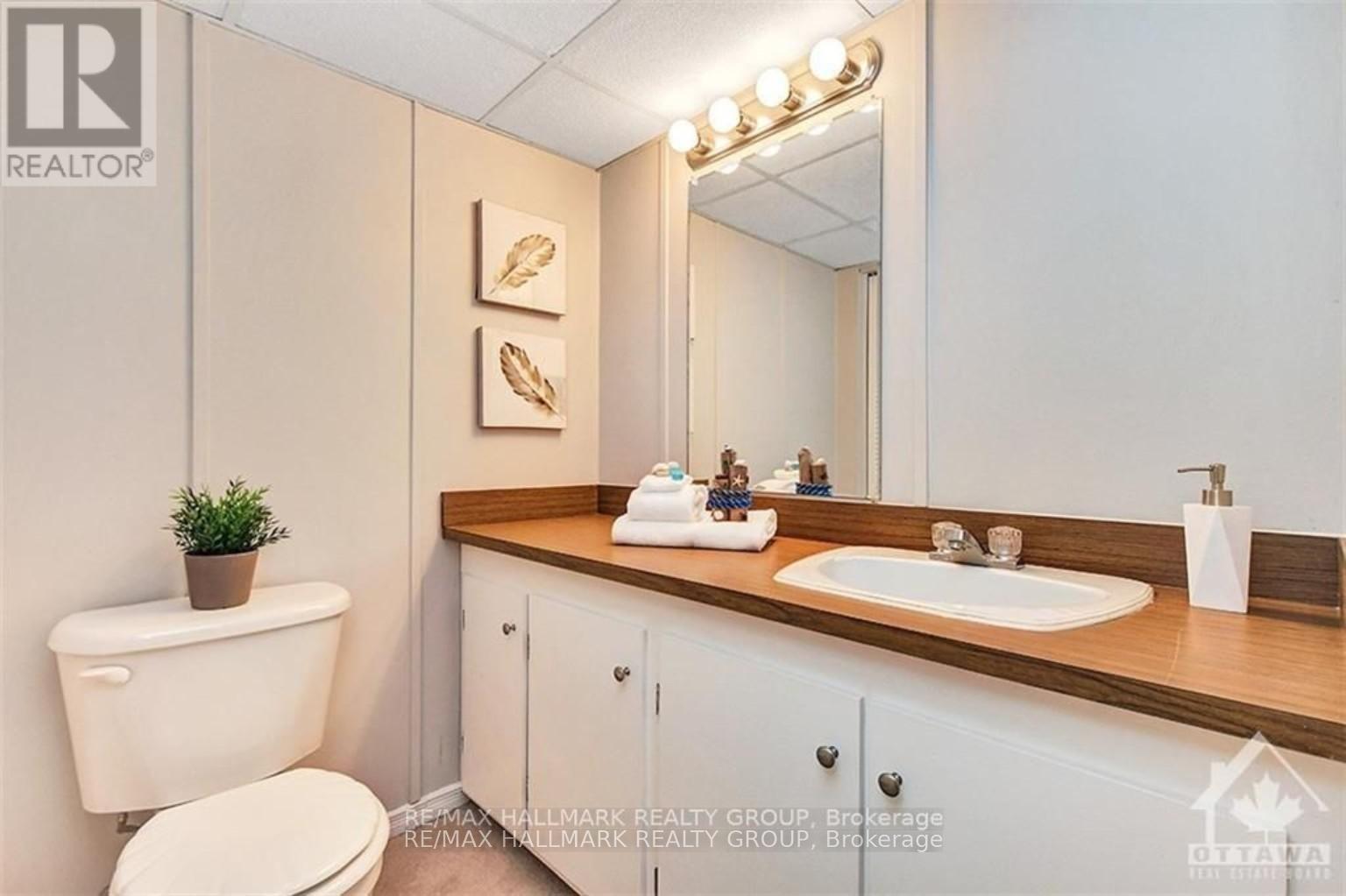 2036 Kings Grove Crescent, Ottawa, Ontario  K1J 6G1 - Photo 23 - X12822552