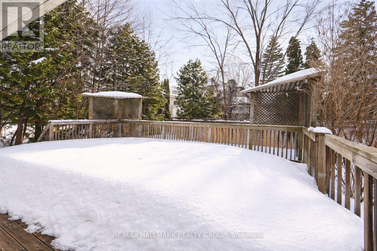 2036 Kings Grove Crescent, Ottawa, Ontario  K1J 6G1 - Photo 25 - X12822552