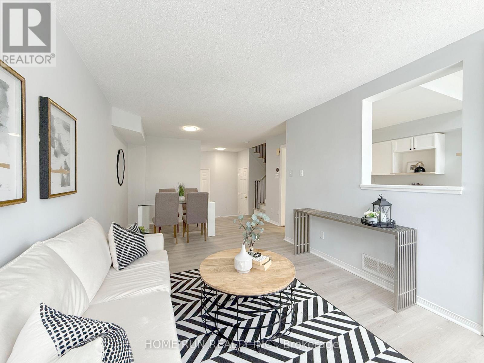 95 Hemlo Crescent, Ottawa, Ontario  K2T 1E1 - Photo 10 - X12822628