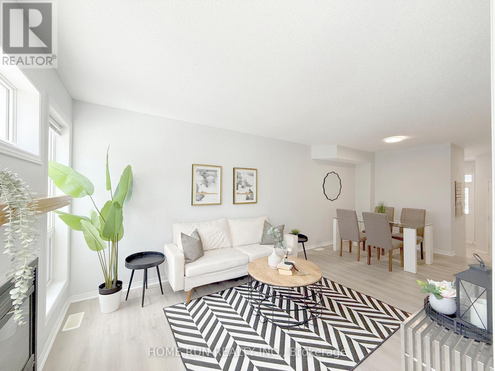 95 Hemlo Crescent, Ottawa, Ontario  K2T 1E1 - Photo 11 - X12822628