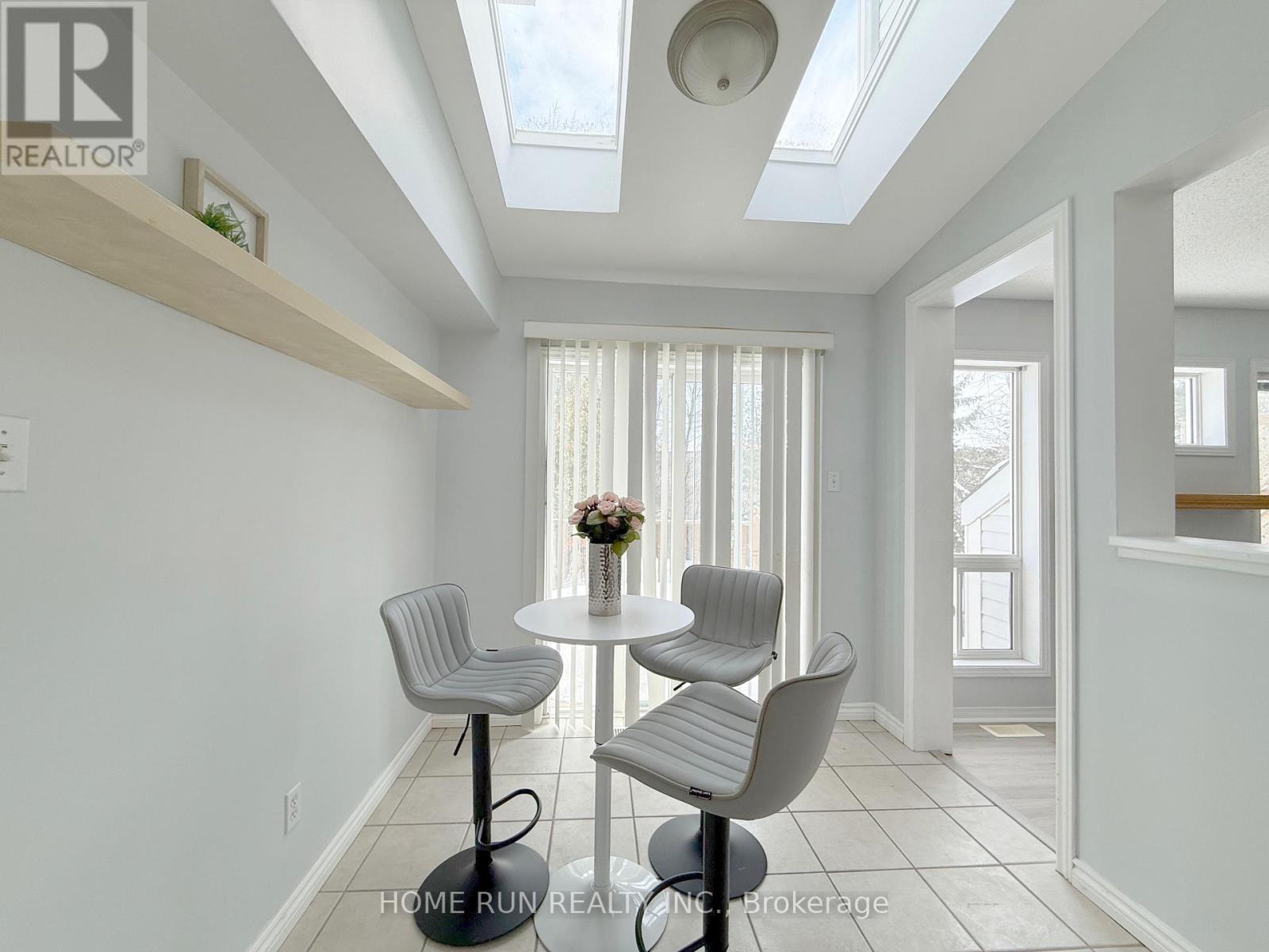 95 Hemlo Crescent, Ottawa, Ontario  K2T 1E1 - Photo 13 - X12822628