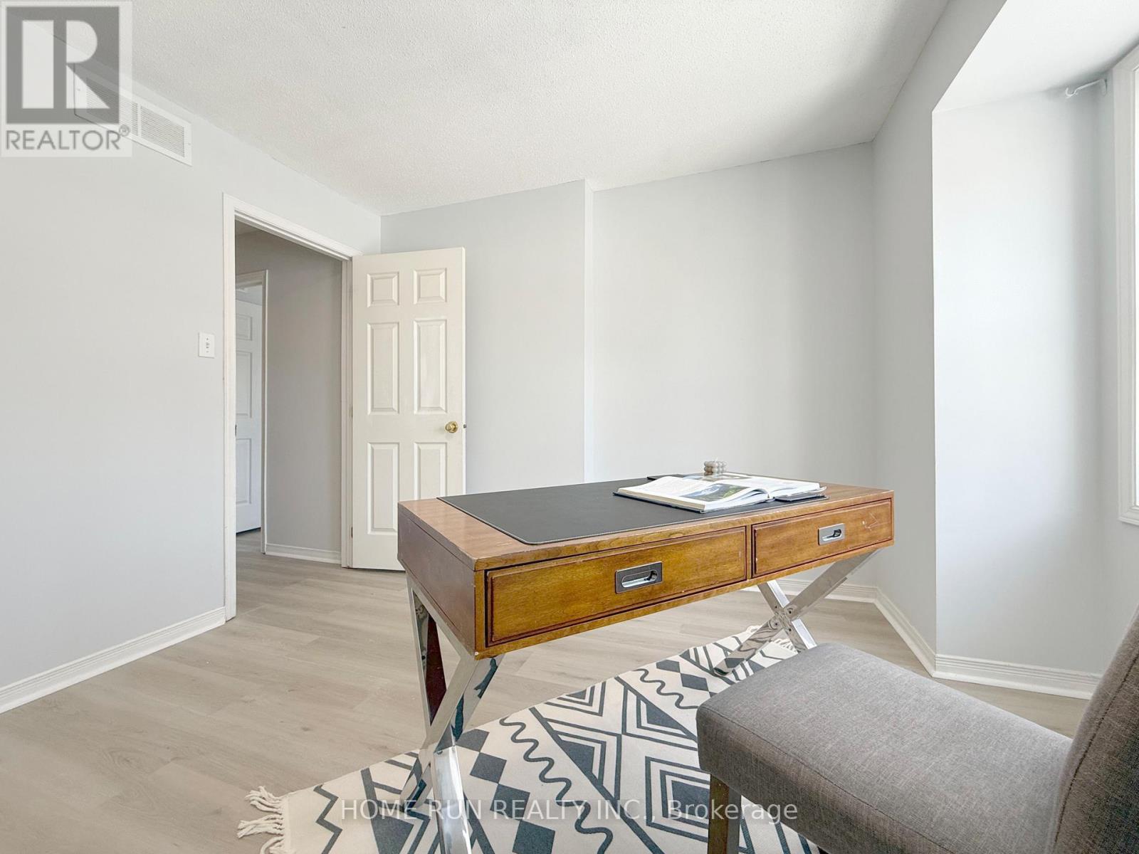 95 Hemlo Crescent, Ottawa, Ontario  K2T 1E1 - Photo 19 - X12822628