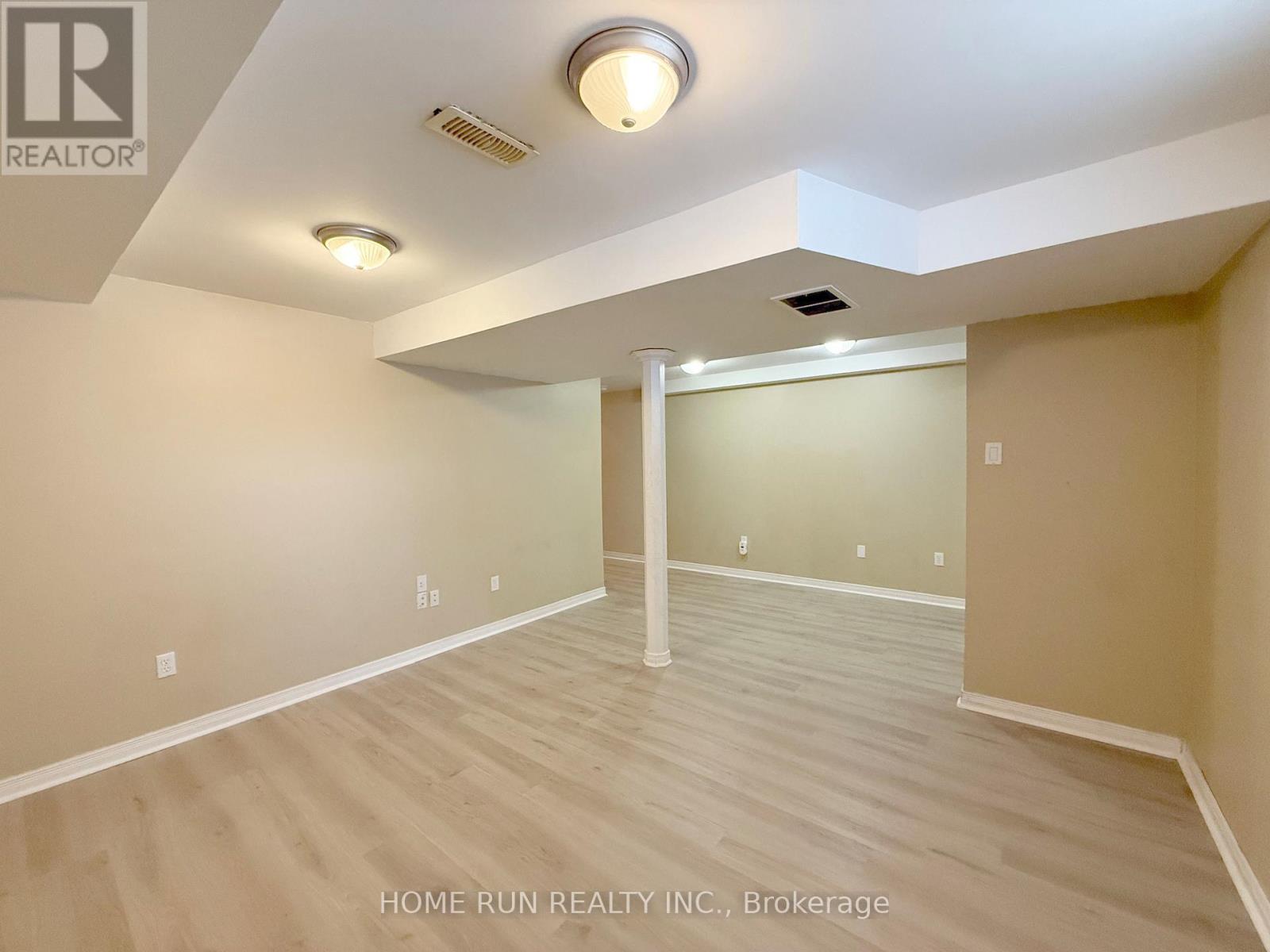 95 Hemlo Crescent, Ottawa, Ontario  K2T 1E1 - Photo 30 - X12822628