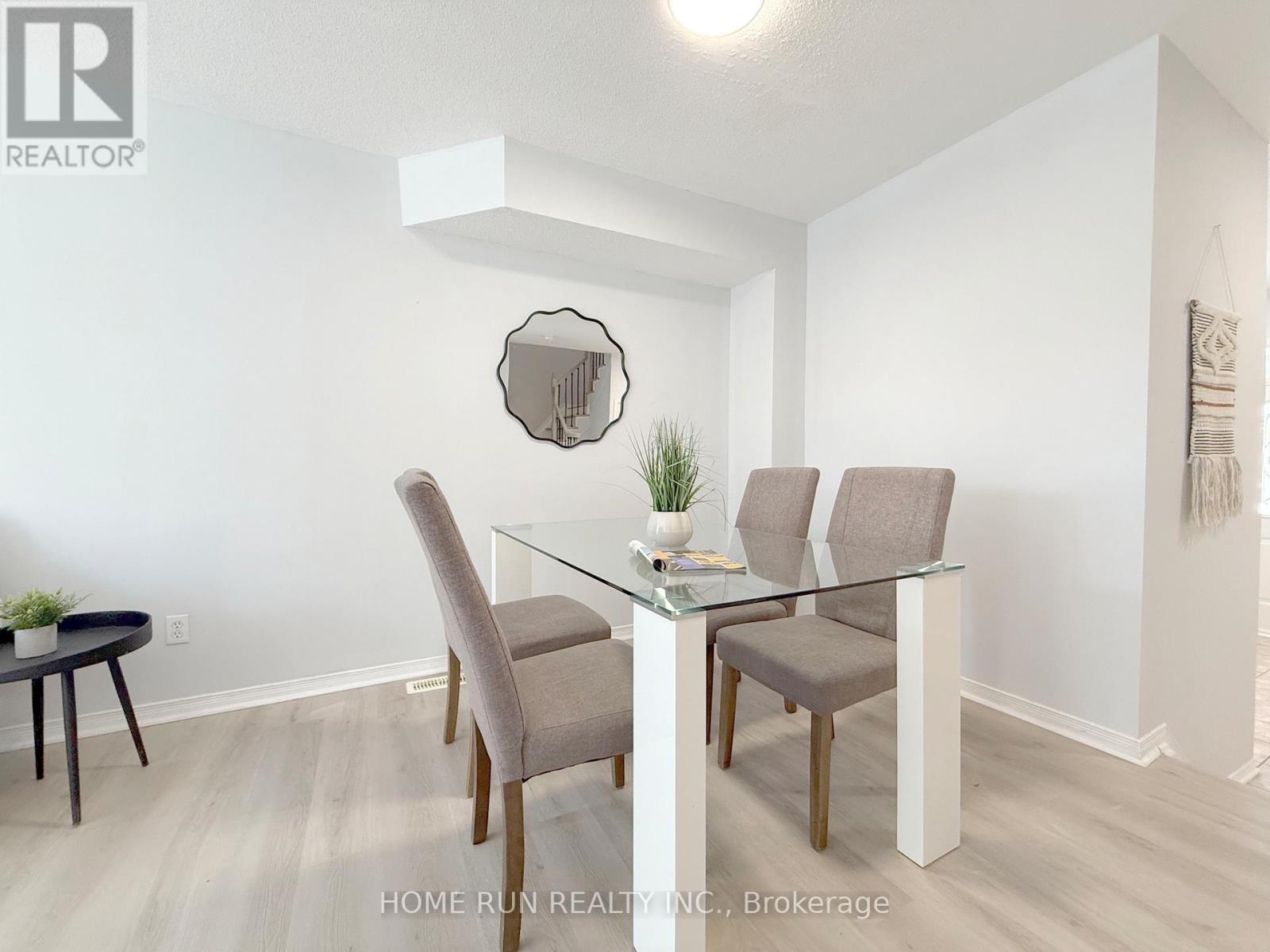 95 Hemlo Crescent, Ottawa, Ontario  K2T 1E1 - Photo 6 - X12822628