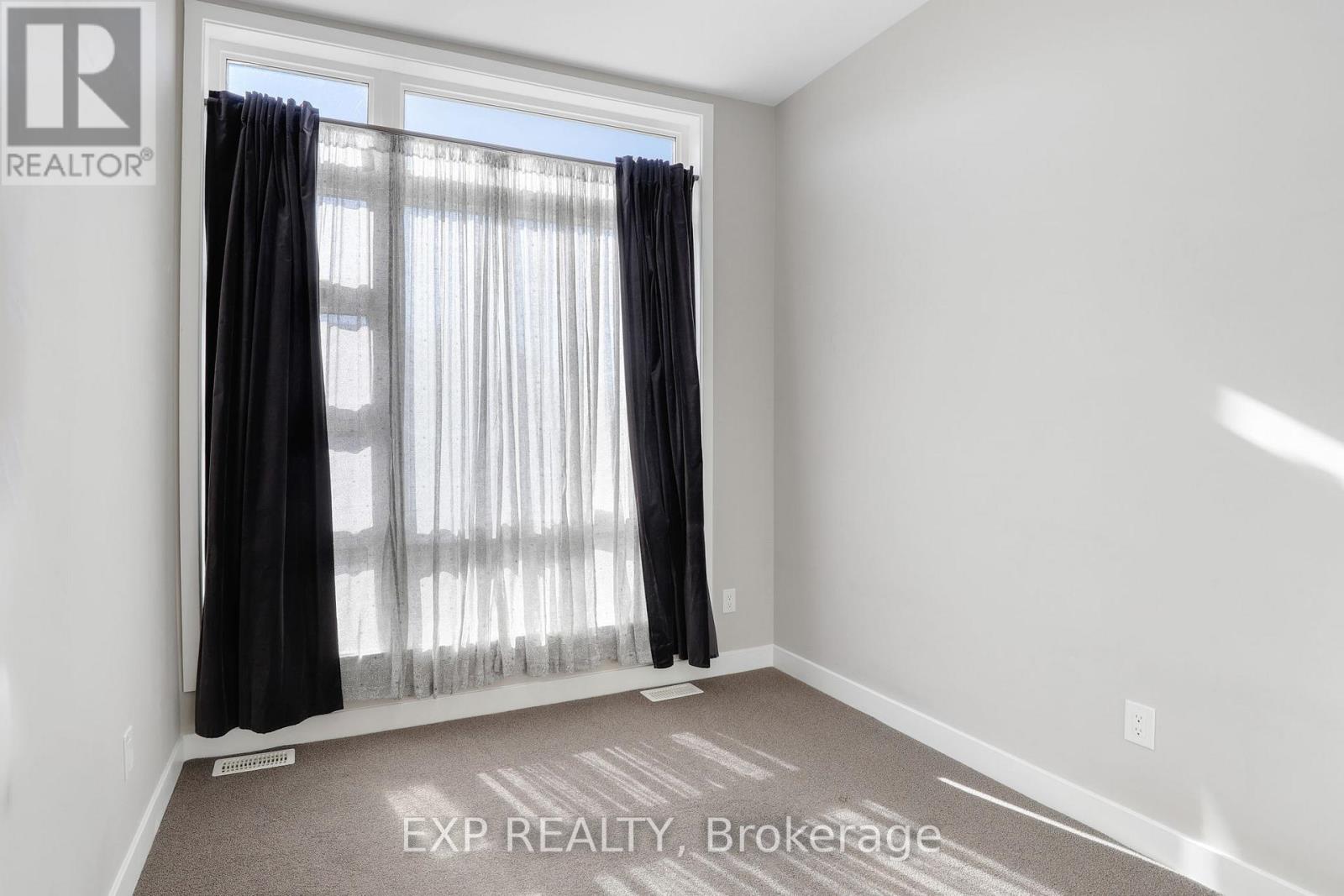 1053 Lunar Glow Crescent, Ottawa, Ontario  K4M 0J9 - Photo 27 - X12822662