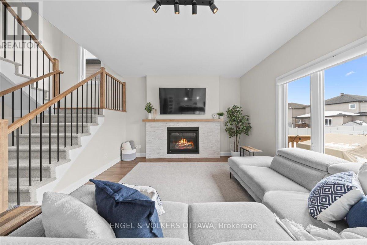 624 Geneva Crescent, Russell, Ontario  K0A 1W0 - Photo 9 - X12822734