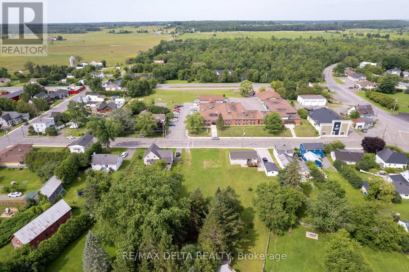 265 Main Street, Alfred And Plantagenet, Ontario K0A 1L0 - Photo 8 - X12822806