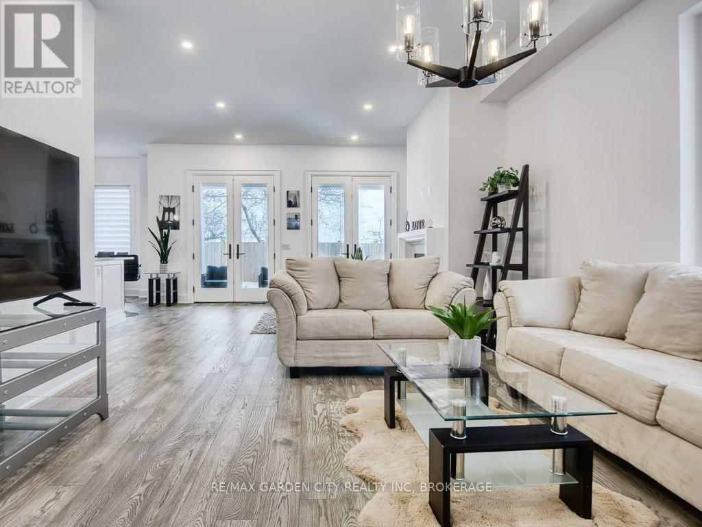 6290 Lucia Drive, Niagara Falls, Ontario  L2J 0G1 - Photo 10 - X12822654