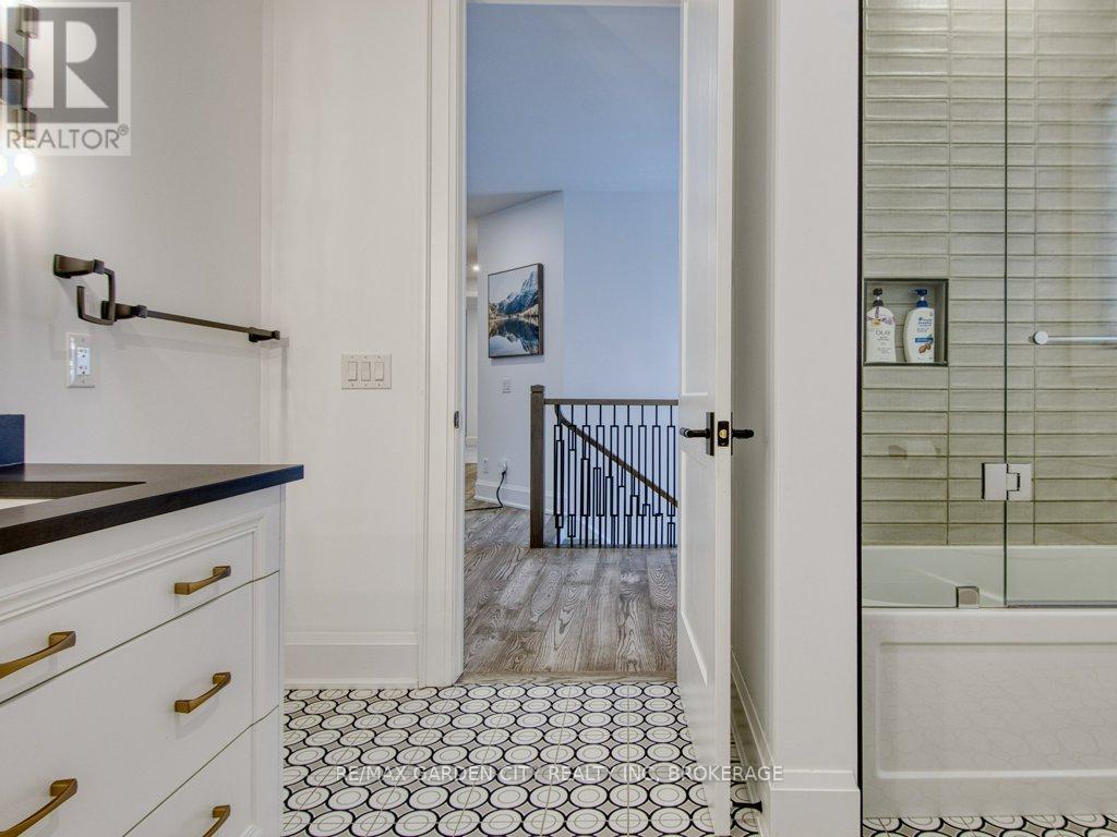 6290 Lucia Drive, Niagara Falls, Ontario  L2J 0G1 - Photo 33 - X12822654