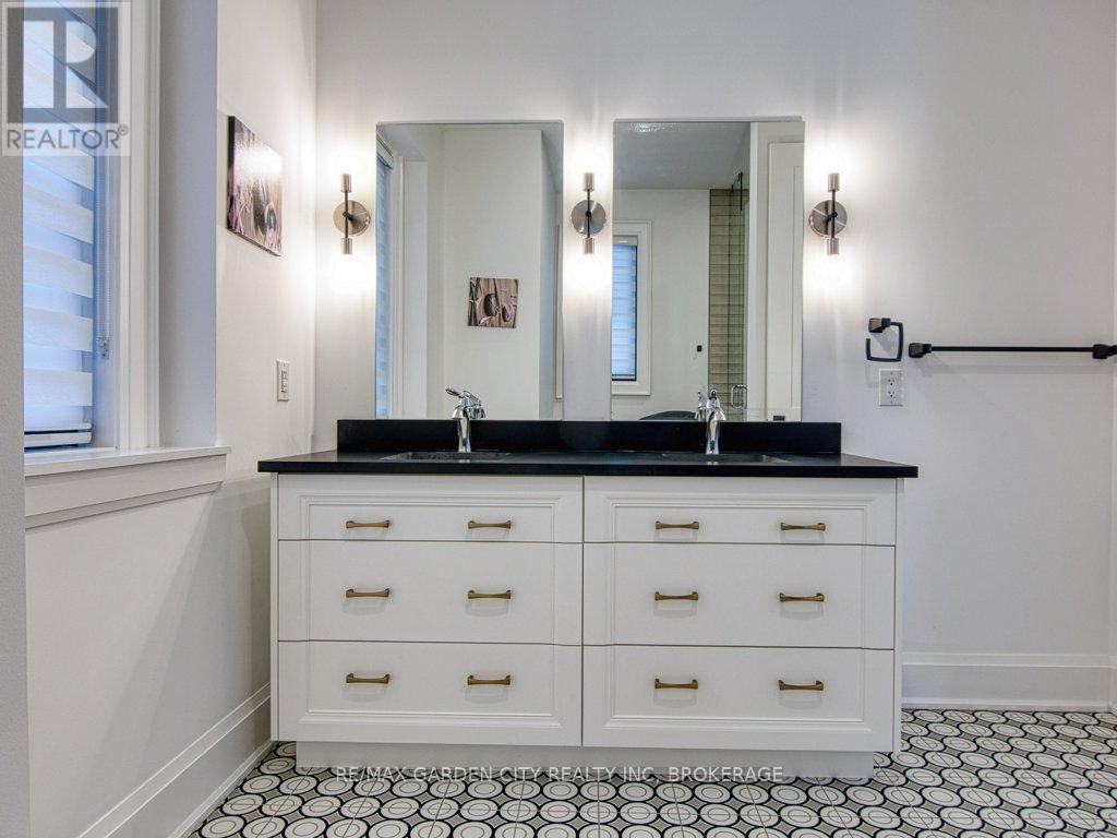 6290 Lucia Drive, Niagara Falls, Ontario  L2J 0G1 - Photo 36 - X12822654