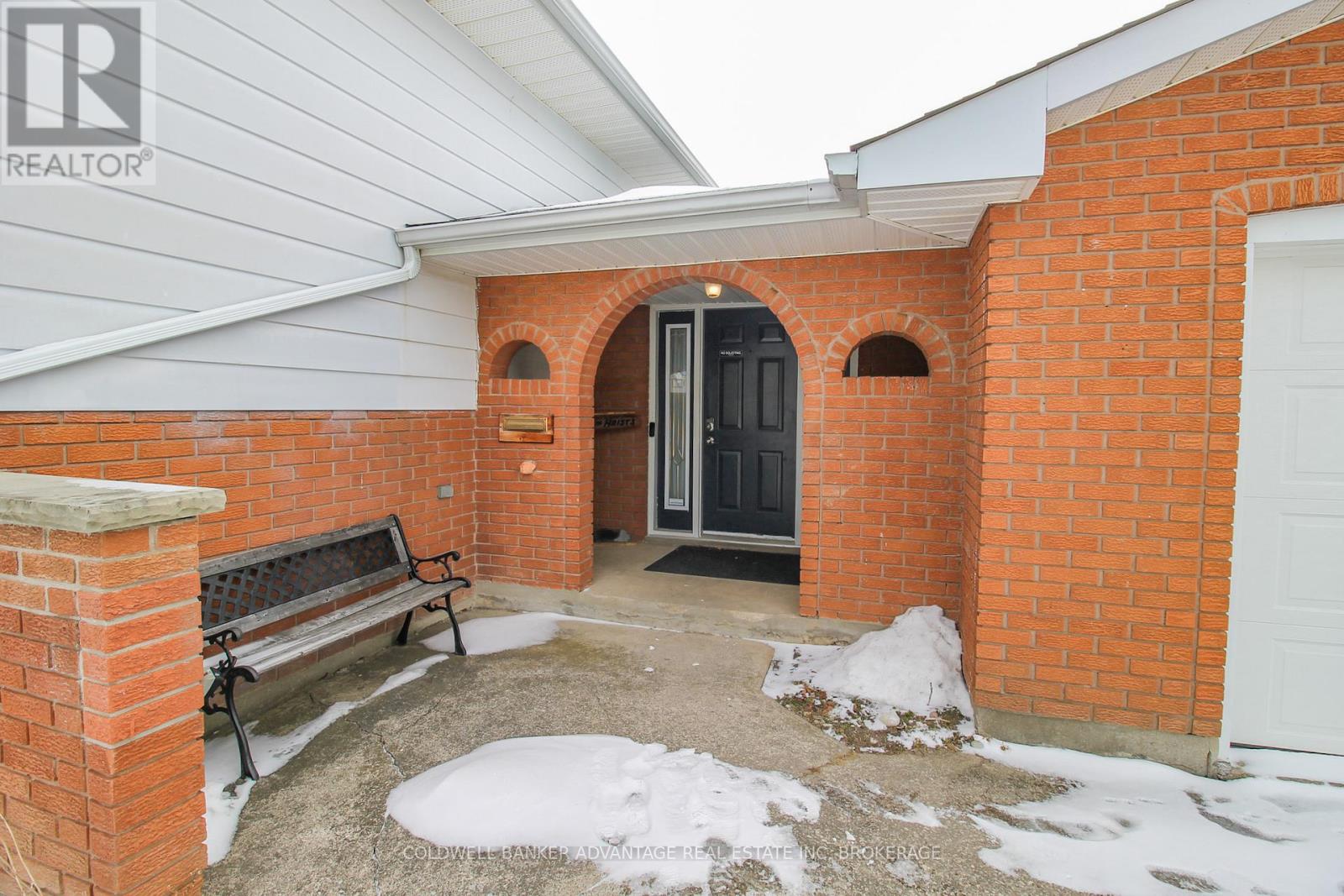 36 Wellbrook Boulevard, Welland, Ontario  L3C 5T4 - Photo 3 - X12822730