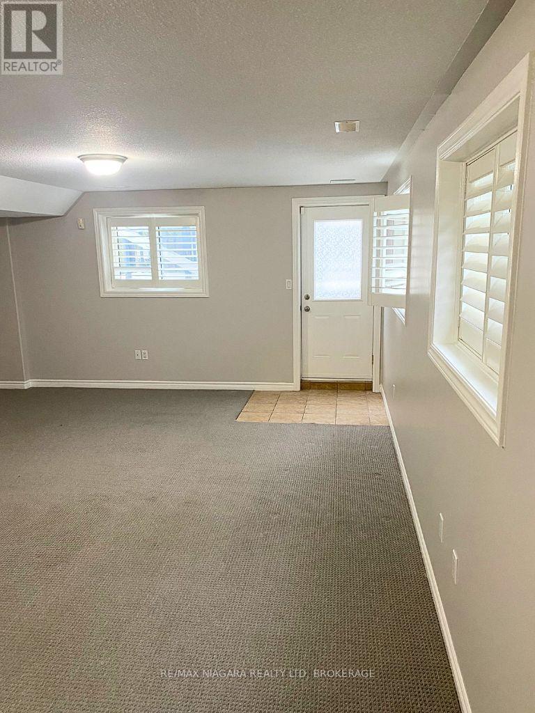 Lower - 355 Draper's Street, Welland, Ontario  L3C 0A1 - Photo 7 - X12822820