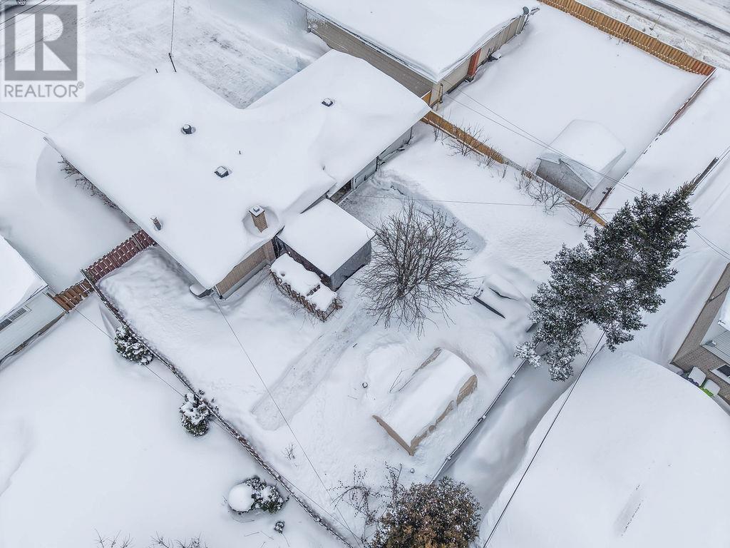 263 Rowell Ave, Sault Ste. Marie, Ontario  P6C 5K7 - Photo 6 - SM260359